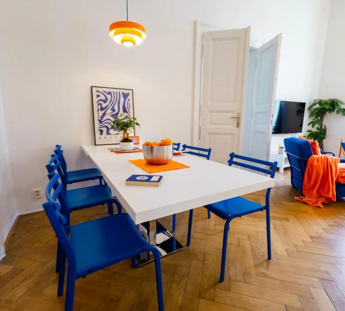 The Funkhaus - Blue And Orange Experience Apartment Prague 0*,